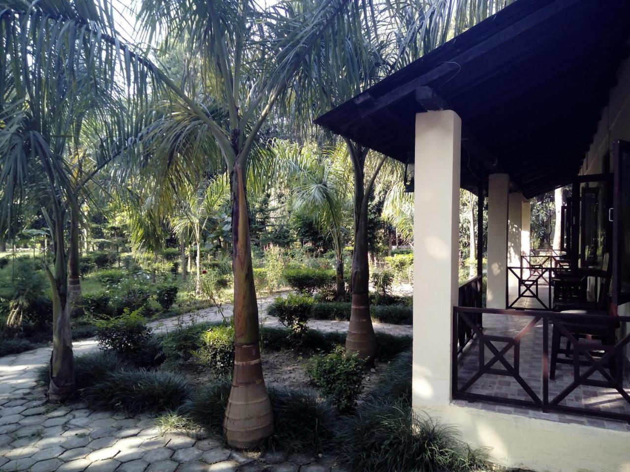 Rhino Lodge Bardia Pvt Ltd Bardiya Eksteriør bilde