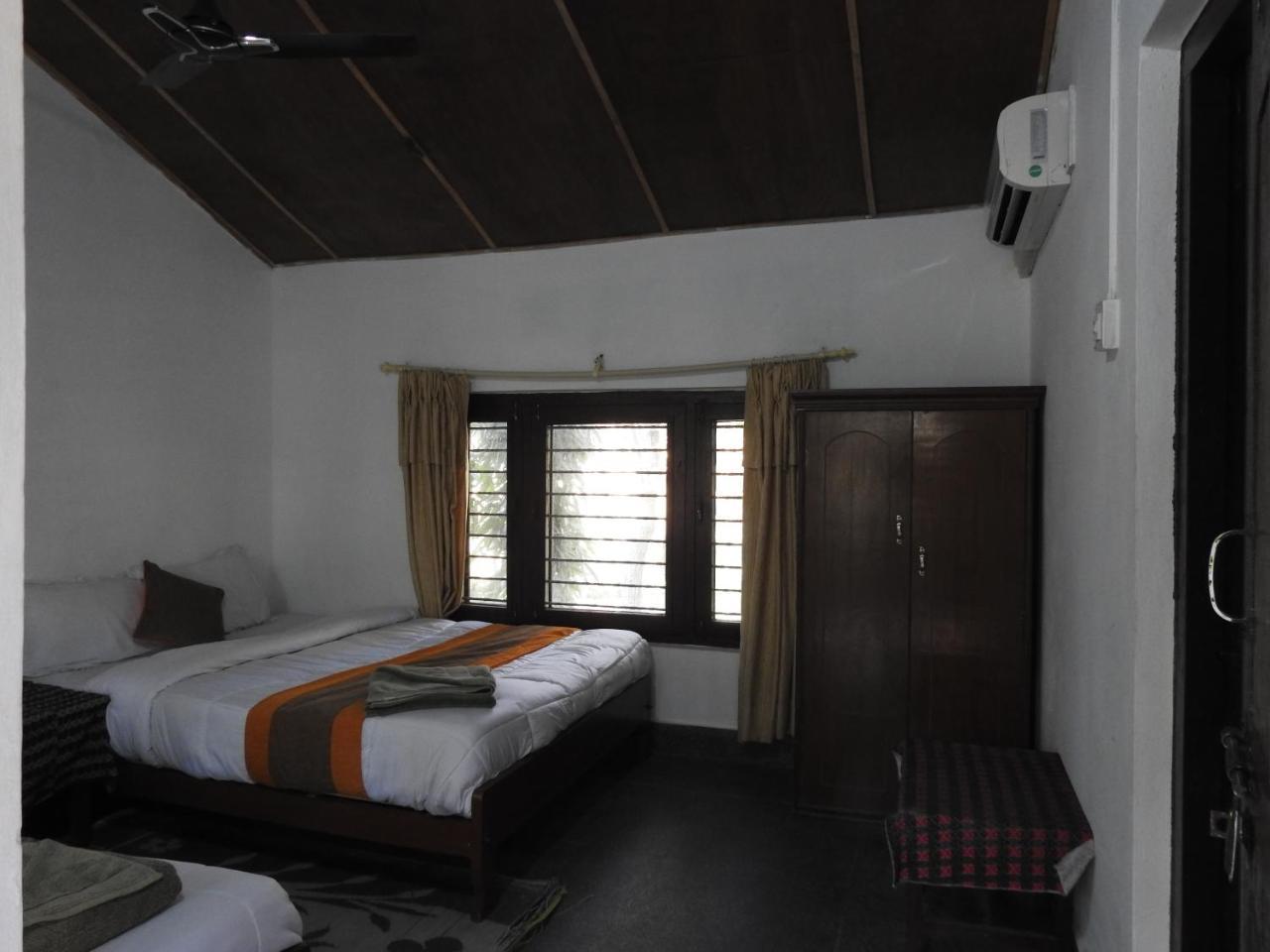 Rhino Lodge Bardia Pvt Ltd Bardiya Eksteriør bilde