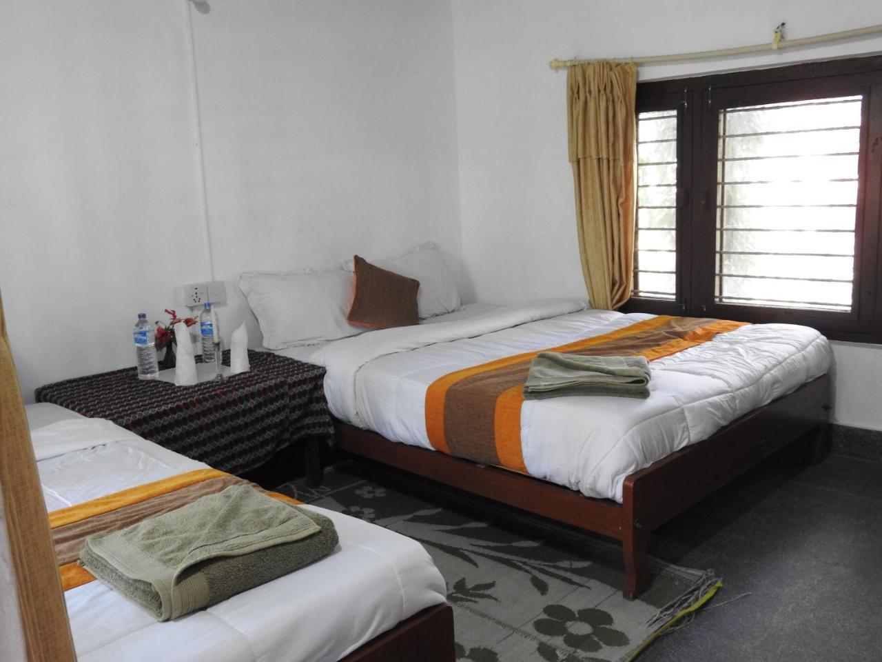 Rhino Lodge Bardia Pvt Ltd Bardiya Eksteriør bilde