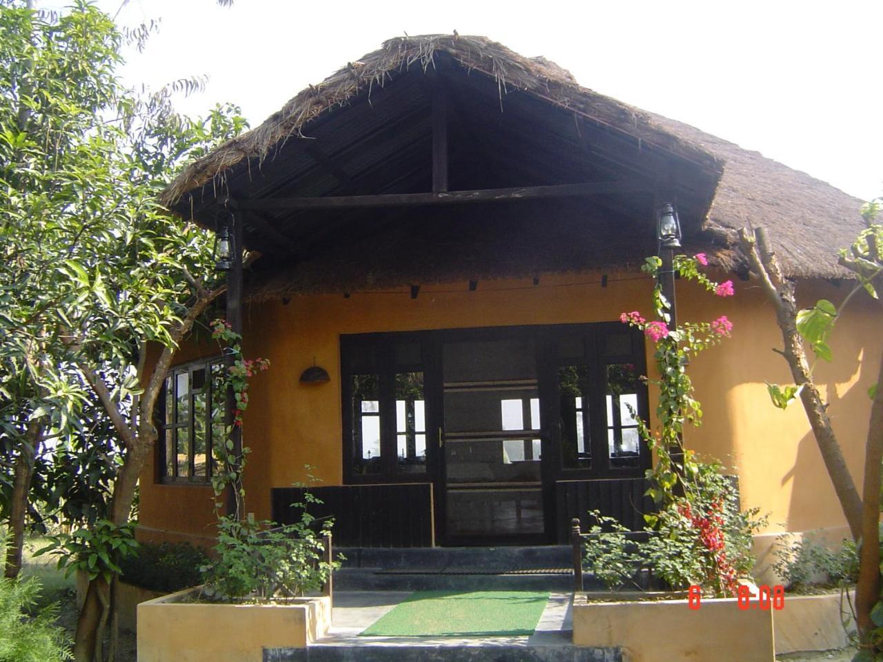 Rhino Lodge Bardia Pvt Ltd Bardiya Eksteriør bilde