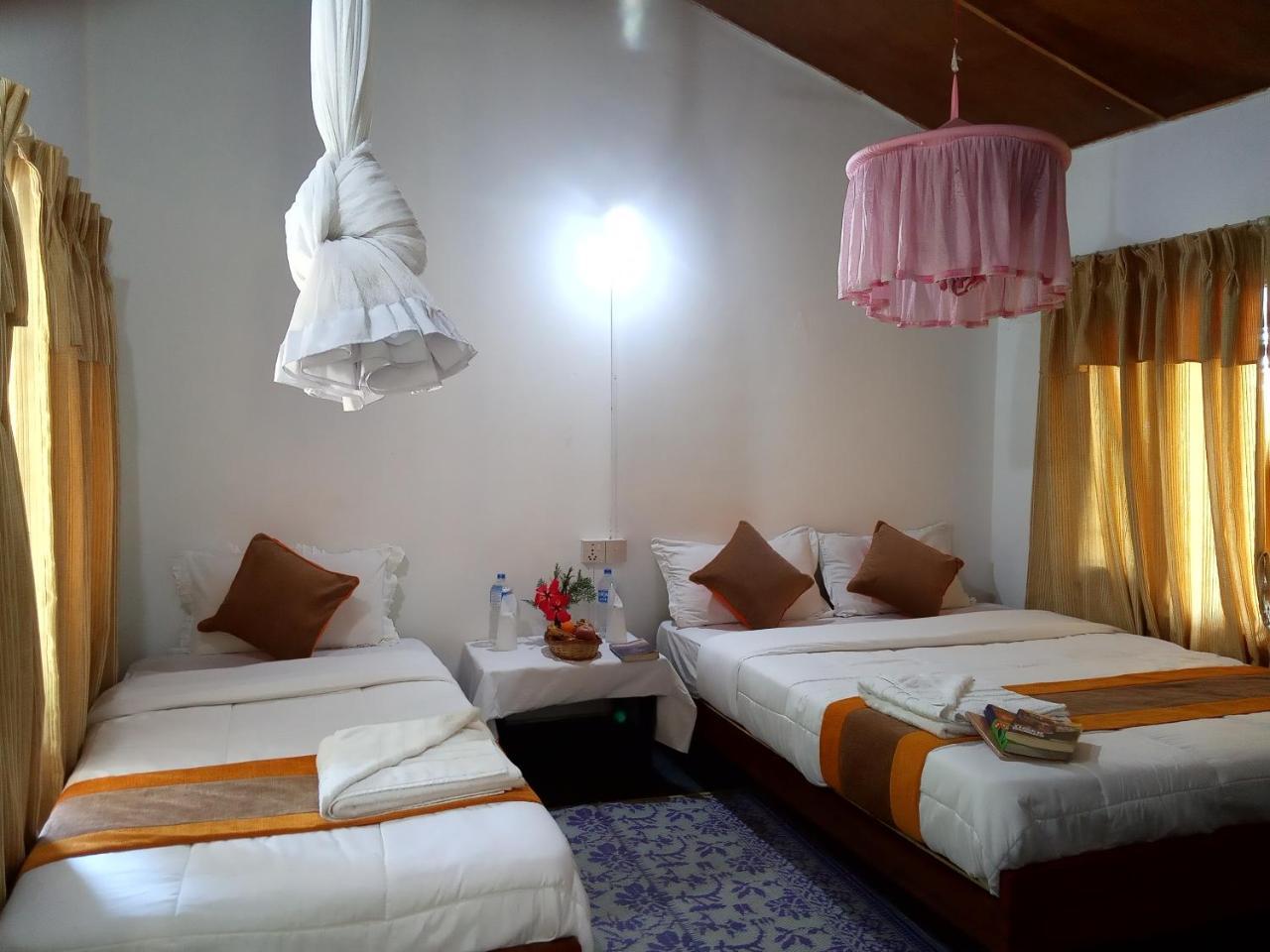 Rhino Lodge Bardia Pvt Ltd Bardiya Eksteriør bilde