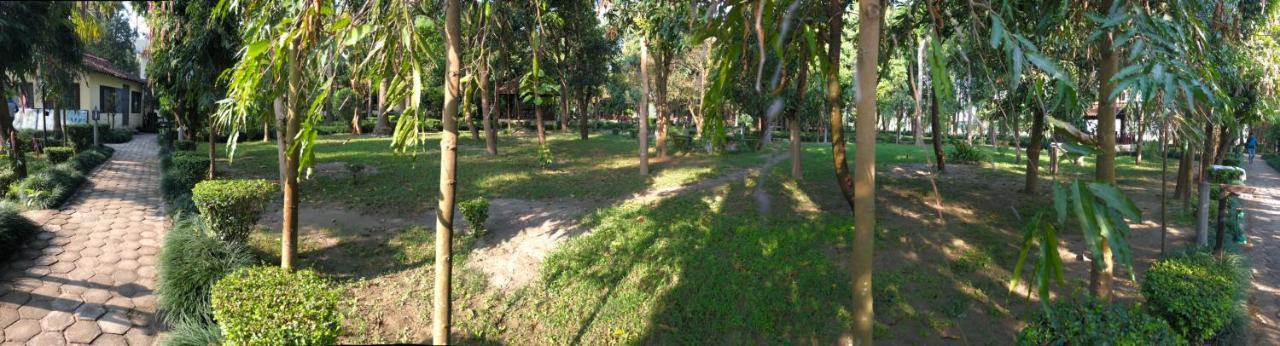 Rhino Lodge Bardia Pvt Ltd Bardiya Eksteriør bilde